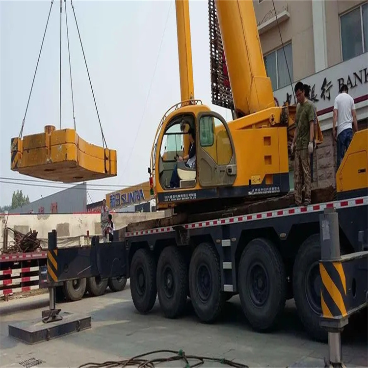 大新当地吊车出租|机器吊装|75吨|工厂搬迁服务